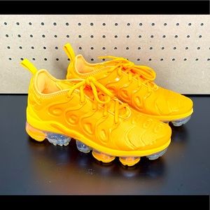 Nike Air VaporMax Plus Women’s Size 6 CW7011-800